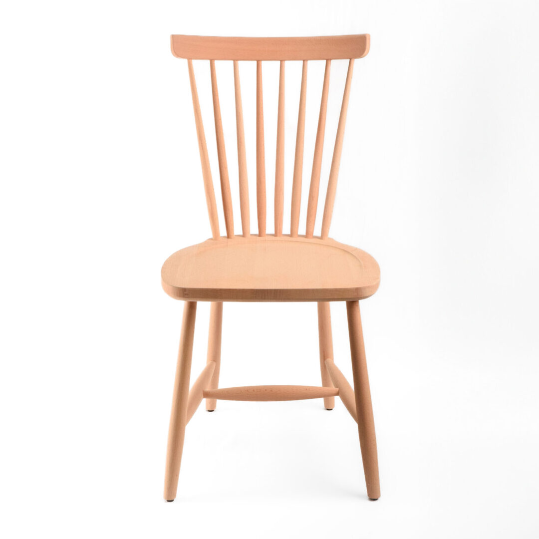 Contemporary nordic dining chair