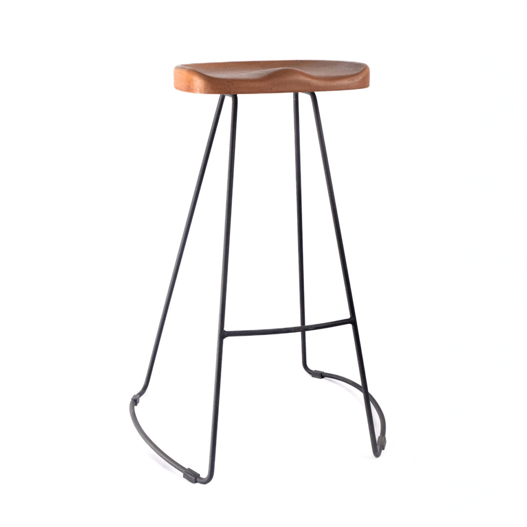 Metal saddle bar stool